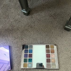 Urban decay eye shadow palate